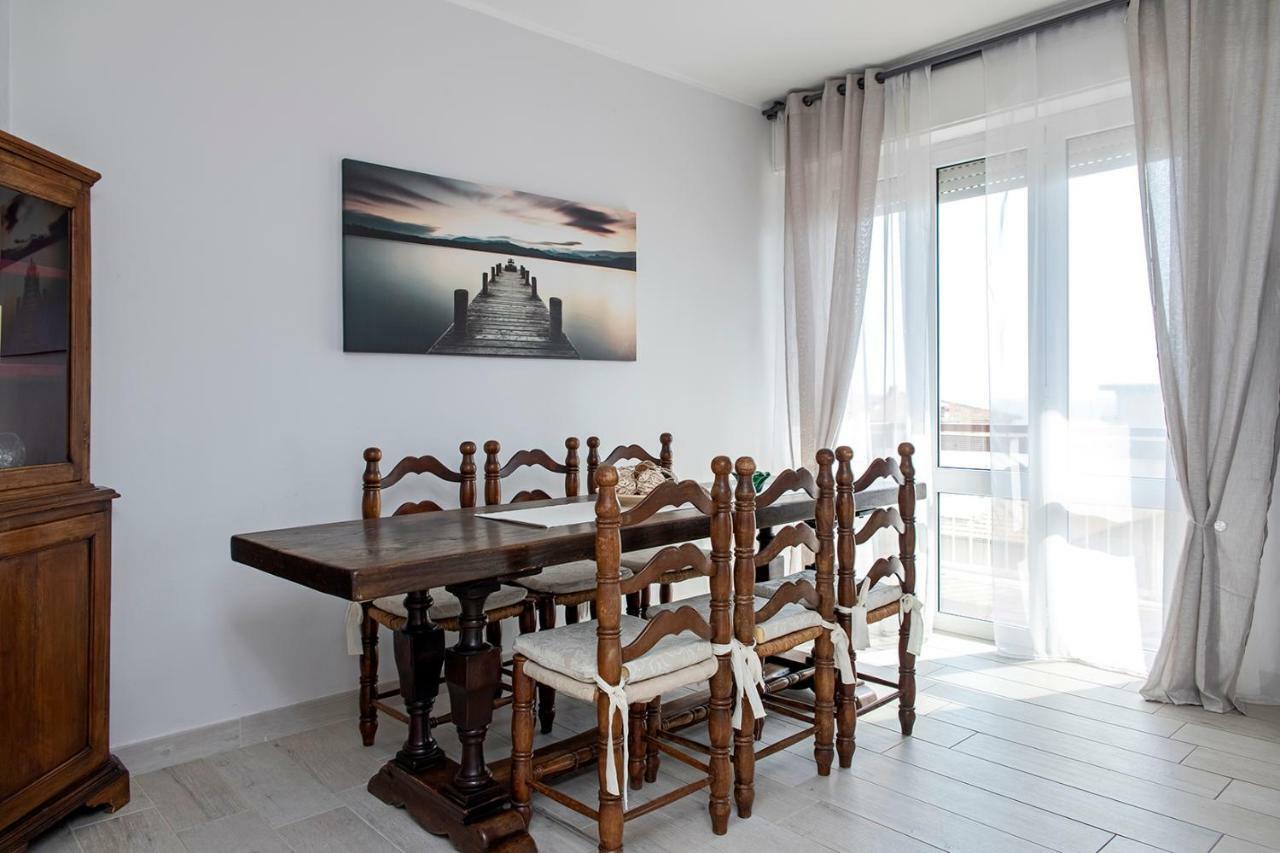 Appartamento Alex Vista Mare Camaiore Bagian luar foto