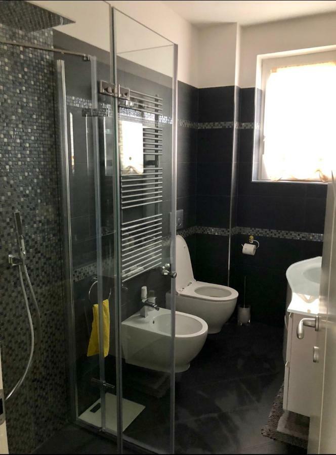 Appartamento Alex Vista Mare Camaiore Bagian luar foto